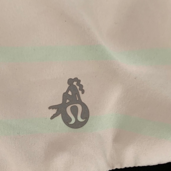 Lululemon Seawheeze Jacket Size 8 - Picture 4 of 6